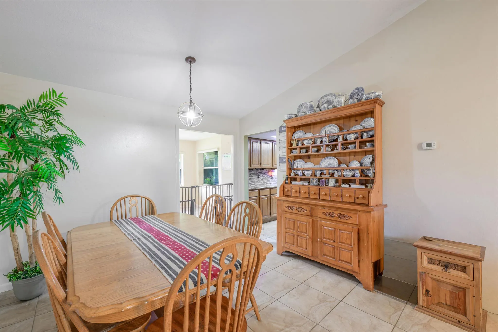 588 NE 28th Avenue