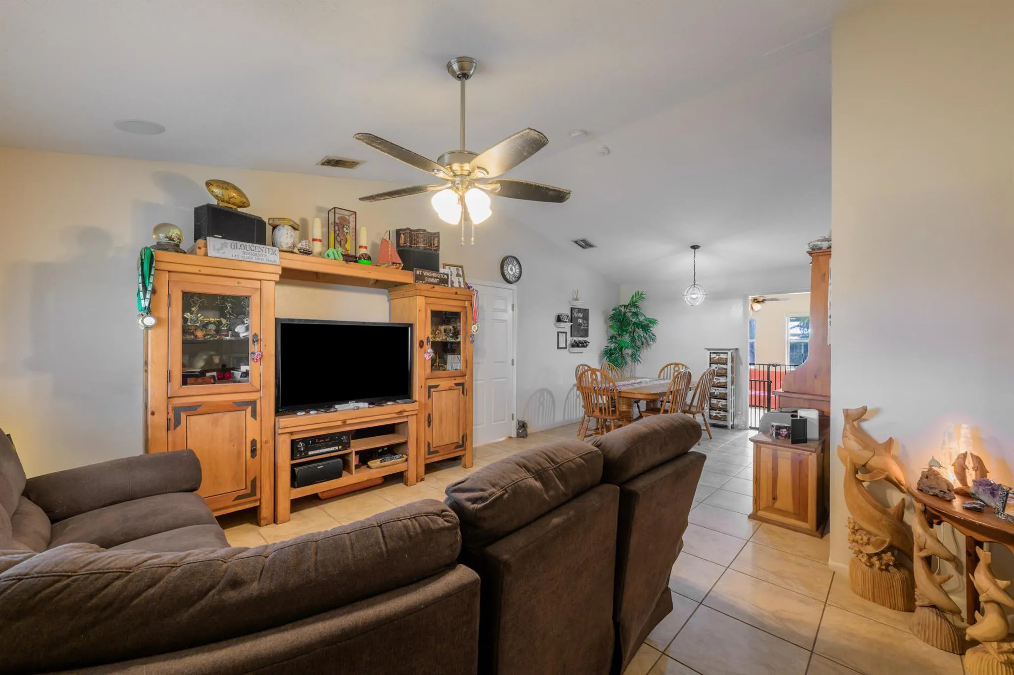 588 NE 28th Avenue
