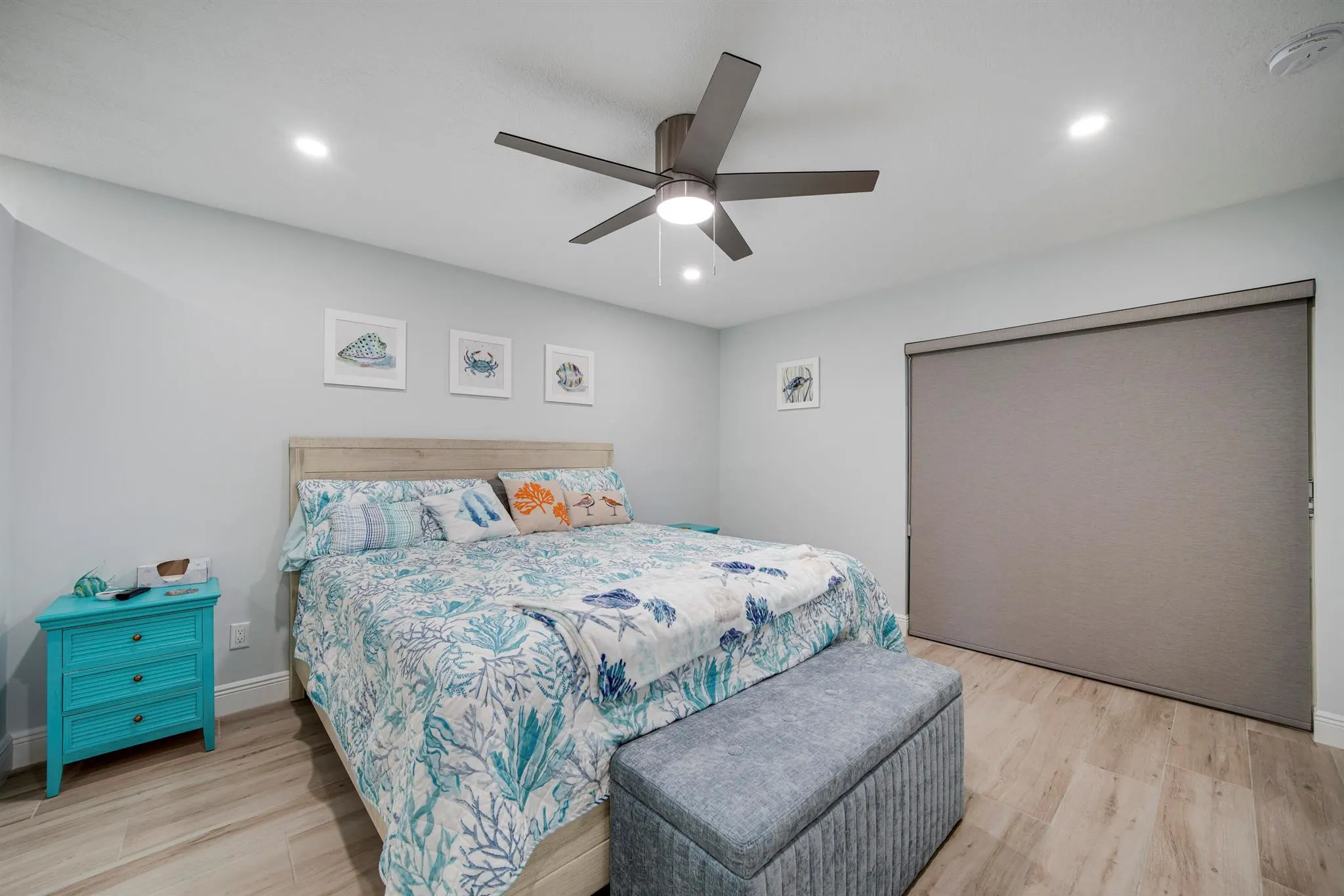 1637 NE Nautical Place, #804
