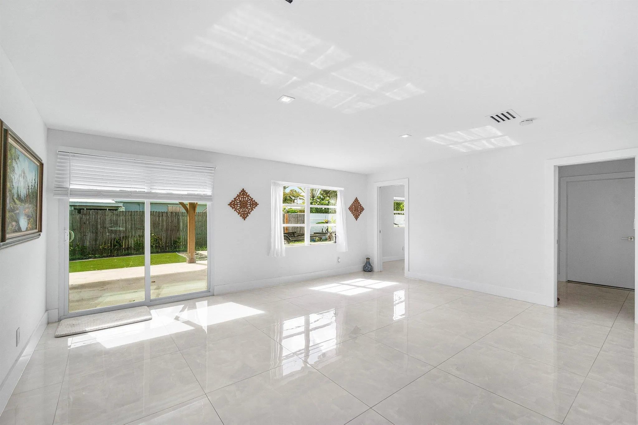 403 S 13th Court