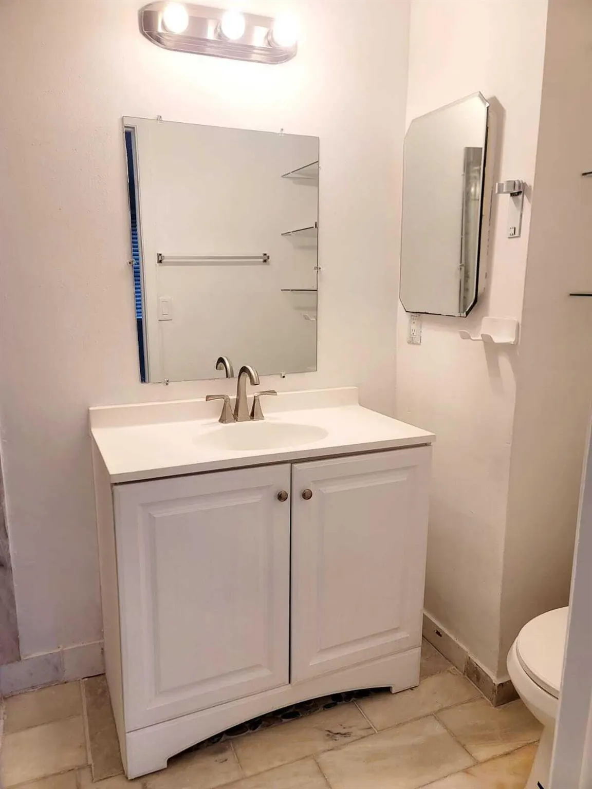 15702 E Waterside Circle, #203