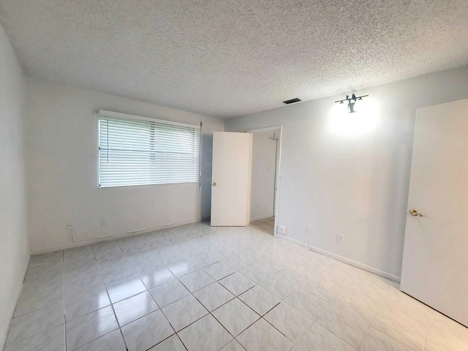 15702 E Waterside Circle, #203