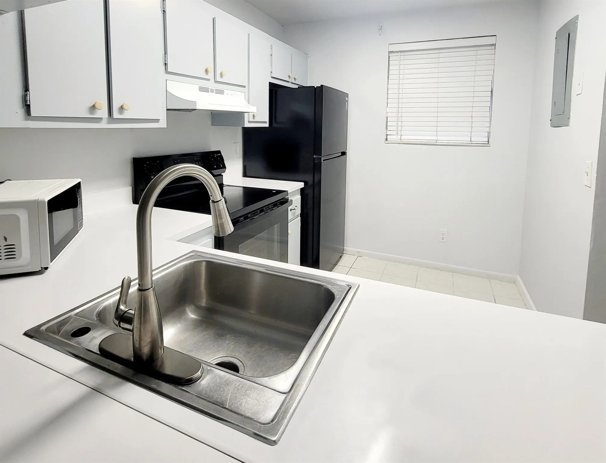 15702 E Waterside Circle, #203