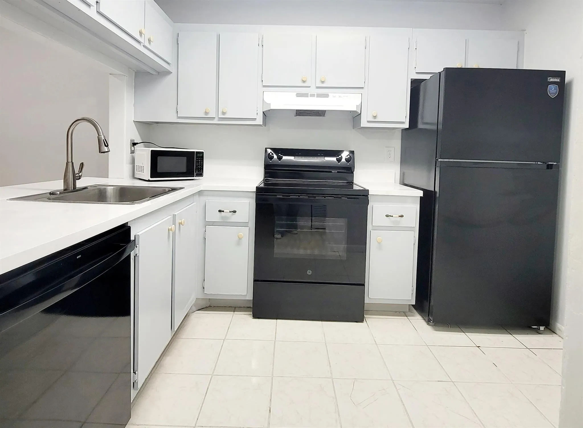 15702 E Waterside Circle, #203
