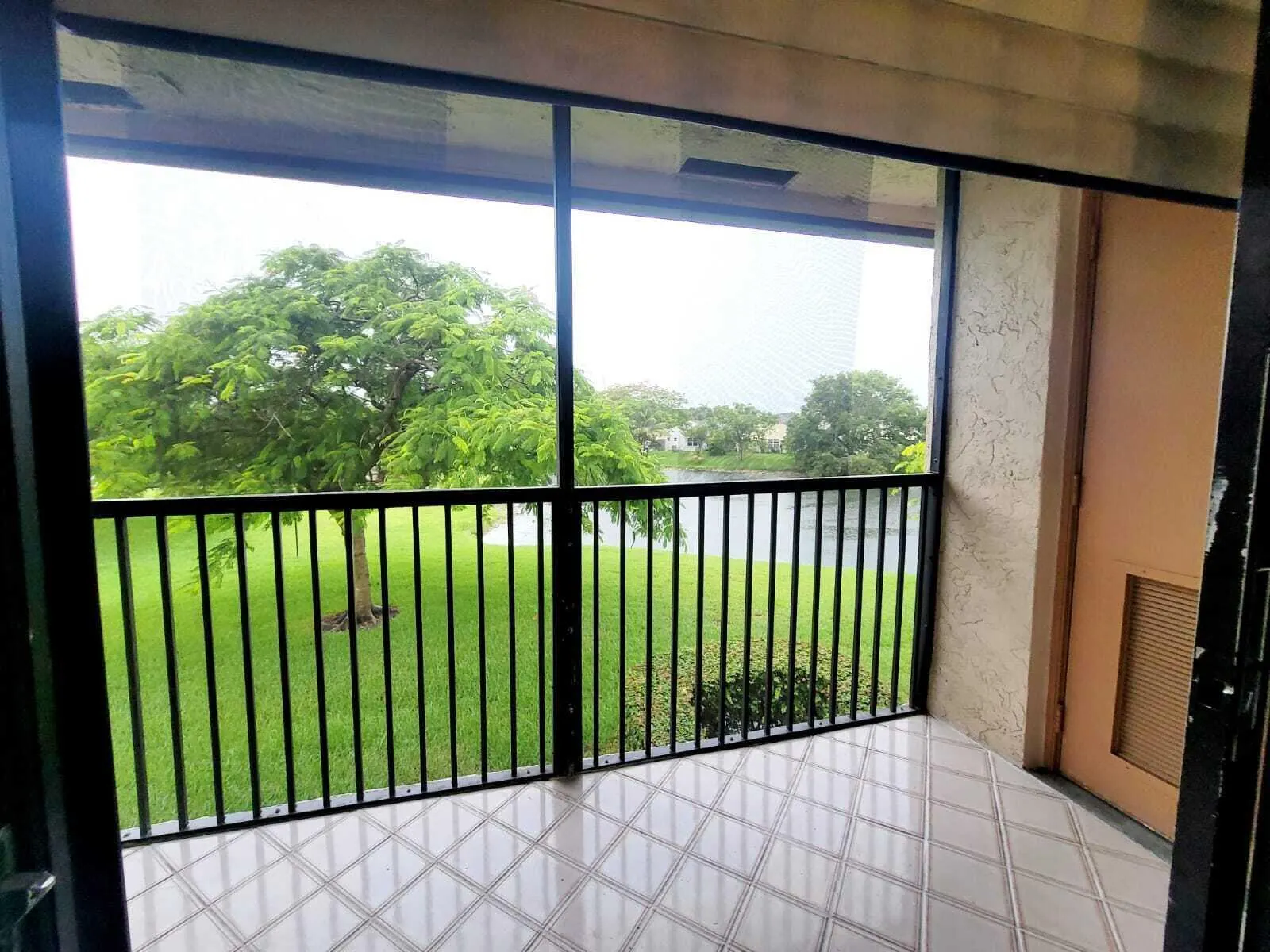 15702 E Waterside Circle, #203