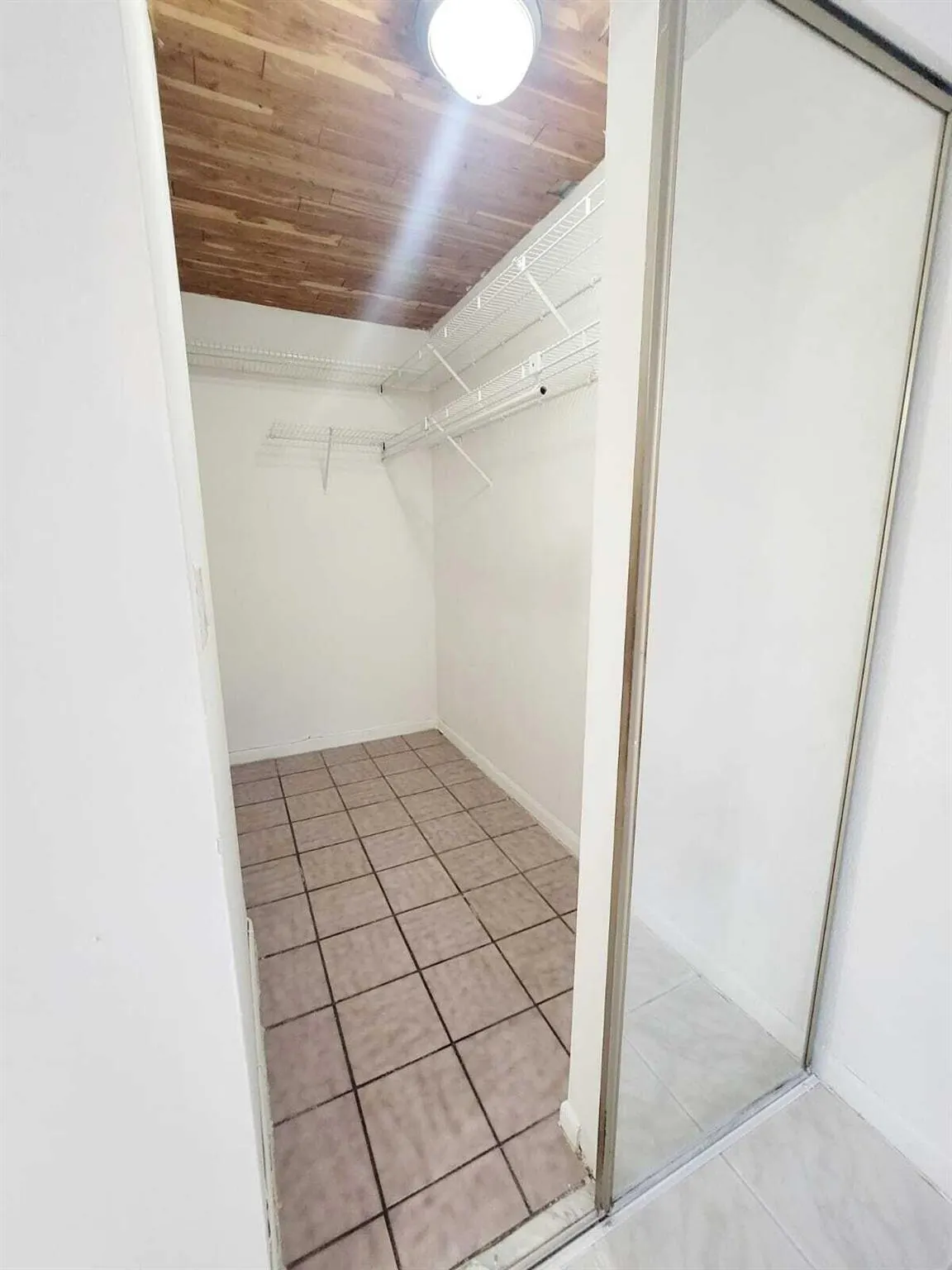 15702 E Waterside Circle, #203