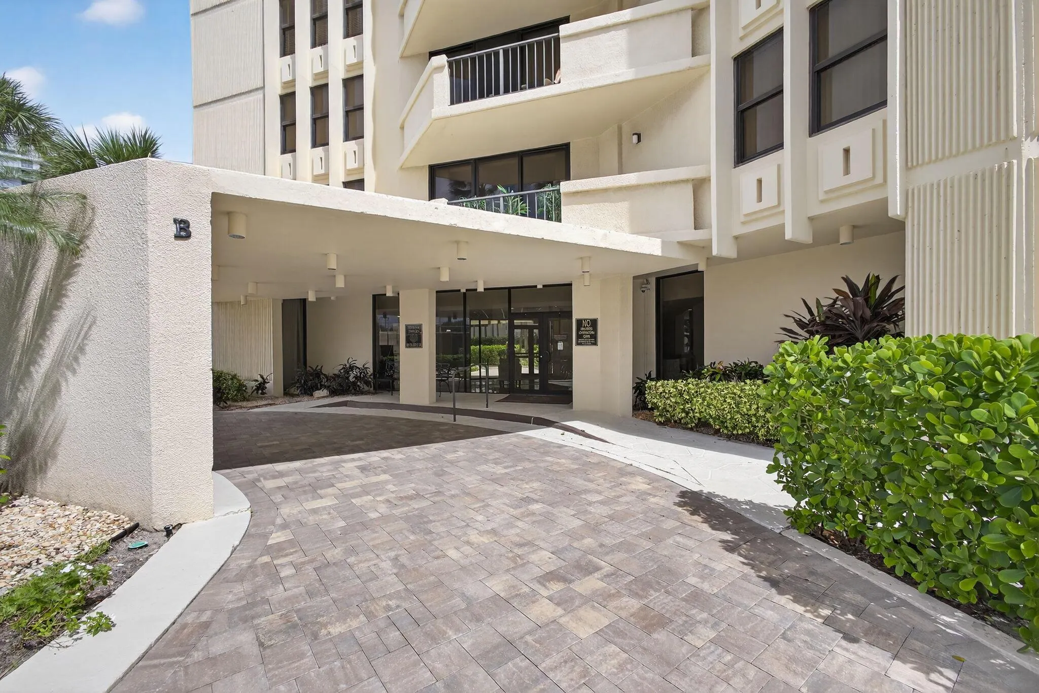 2800 N Ocean Drive, #B-12a