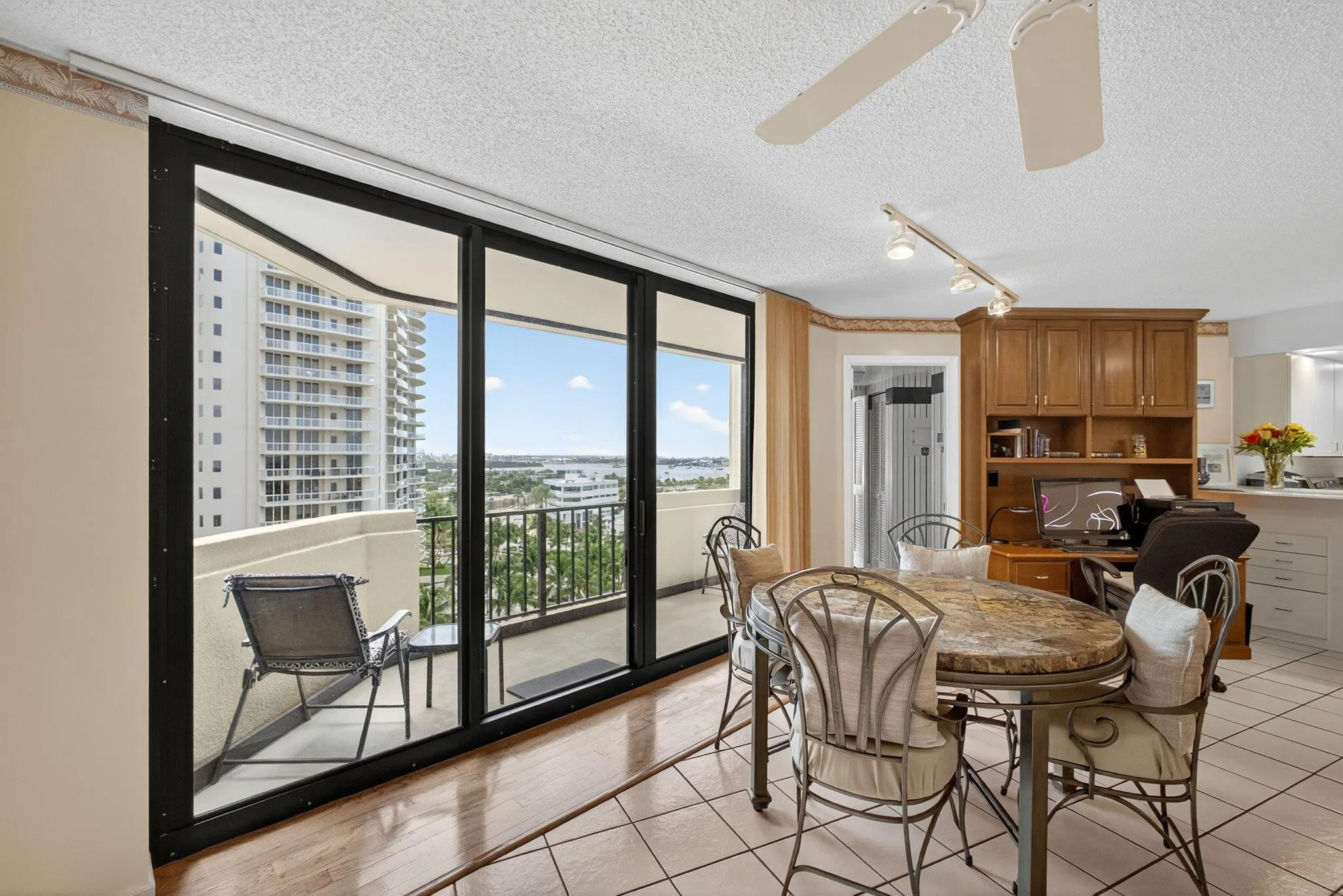 2800 N Ocean Drive, #B-12a