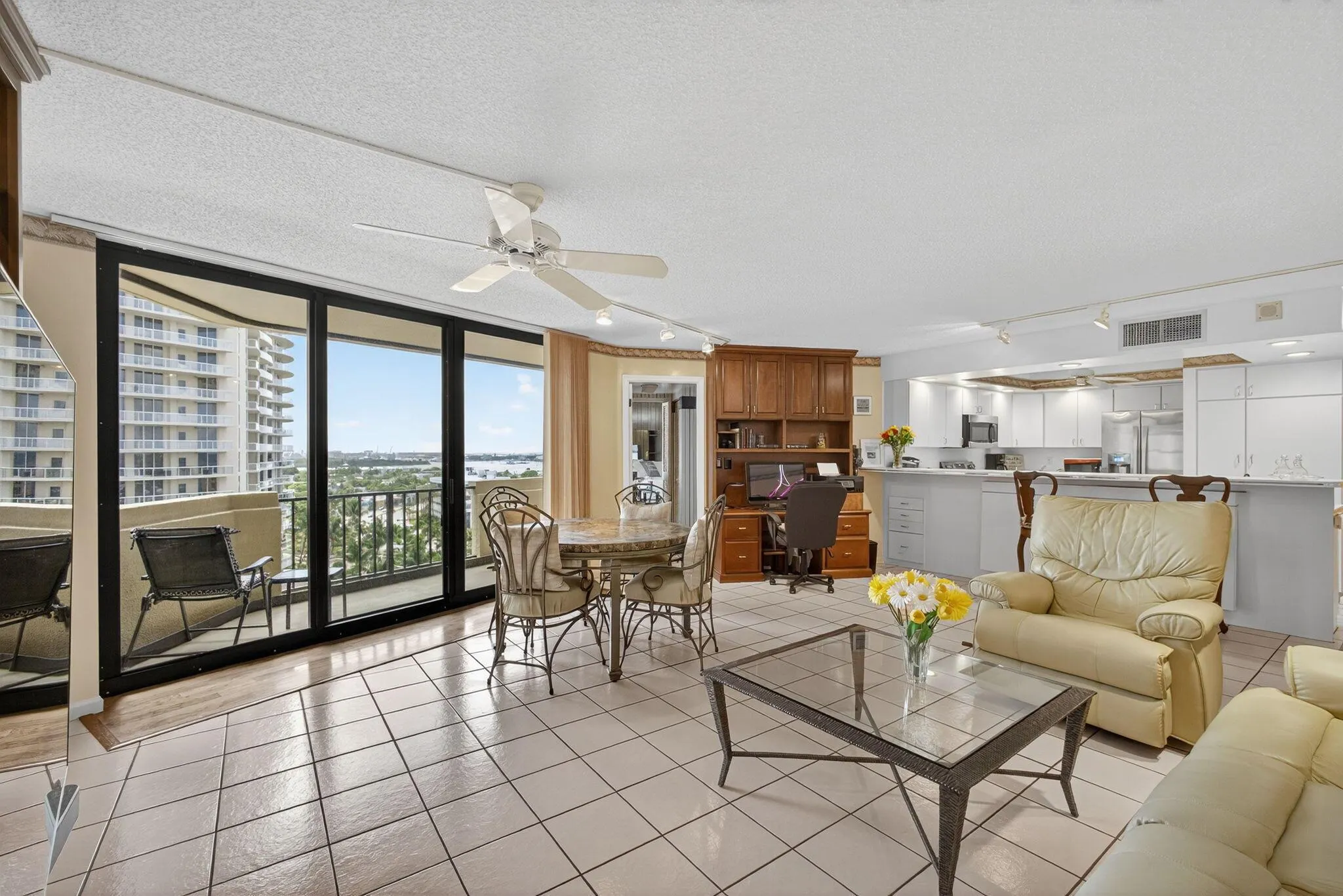 2800 N Ocean Drive, #B-12a