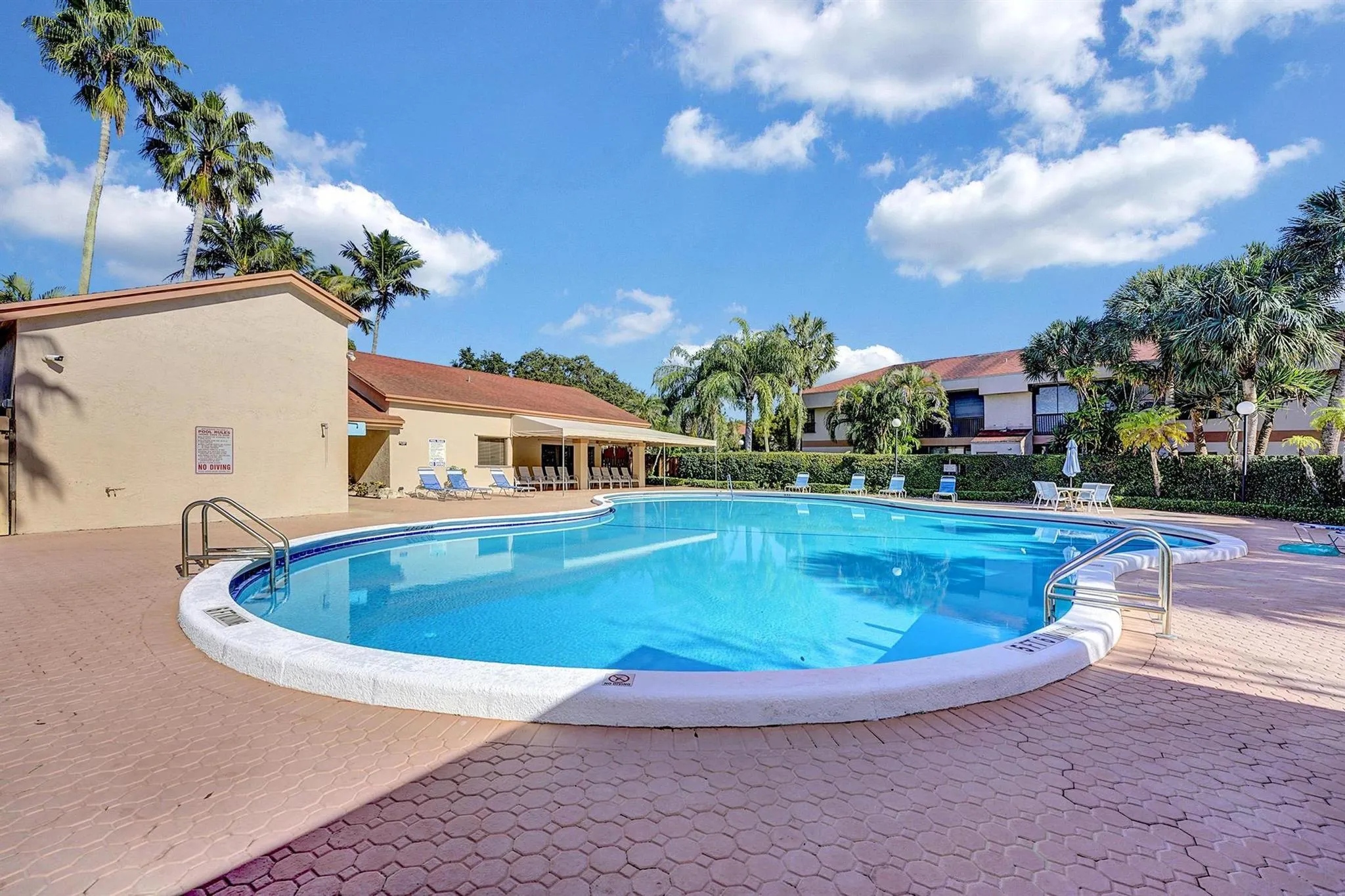 2766 Carambola Circle S, #405