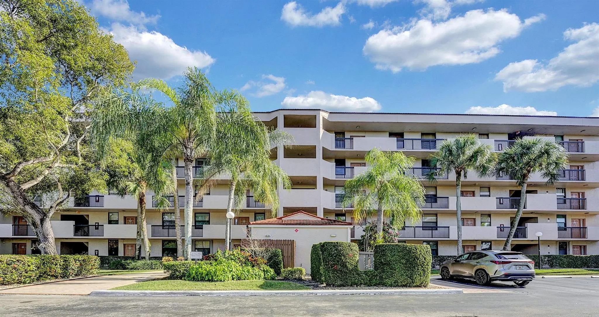 2766 Carambola Circle S, #405