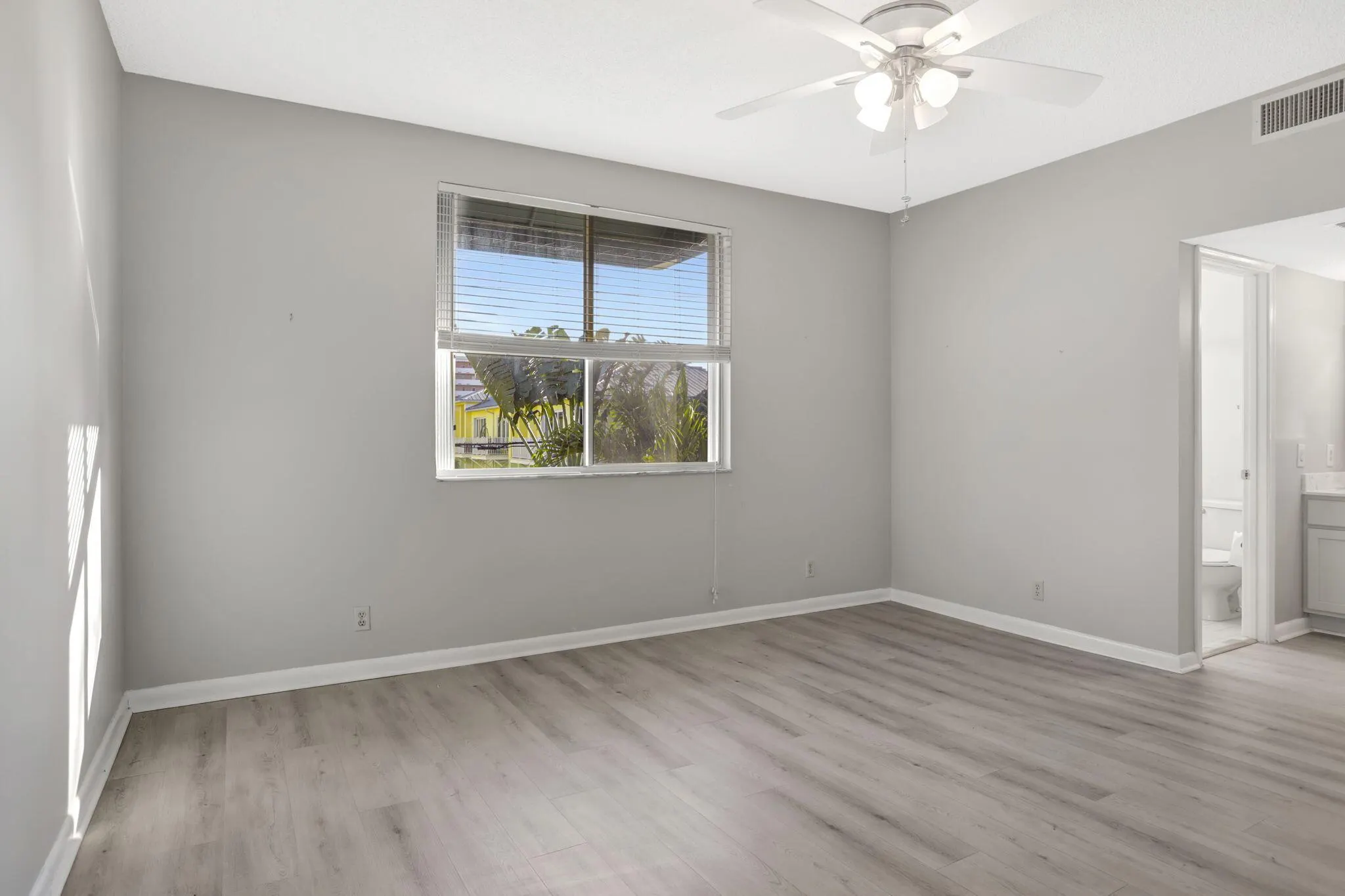 3213 NE 16th Street, #112