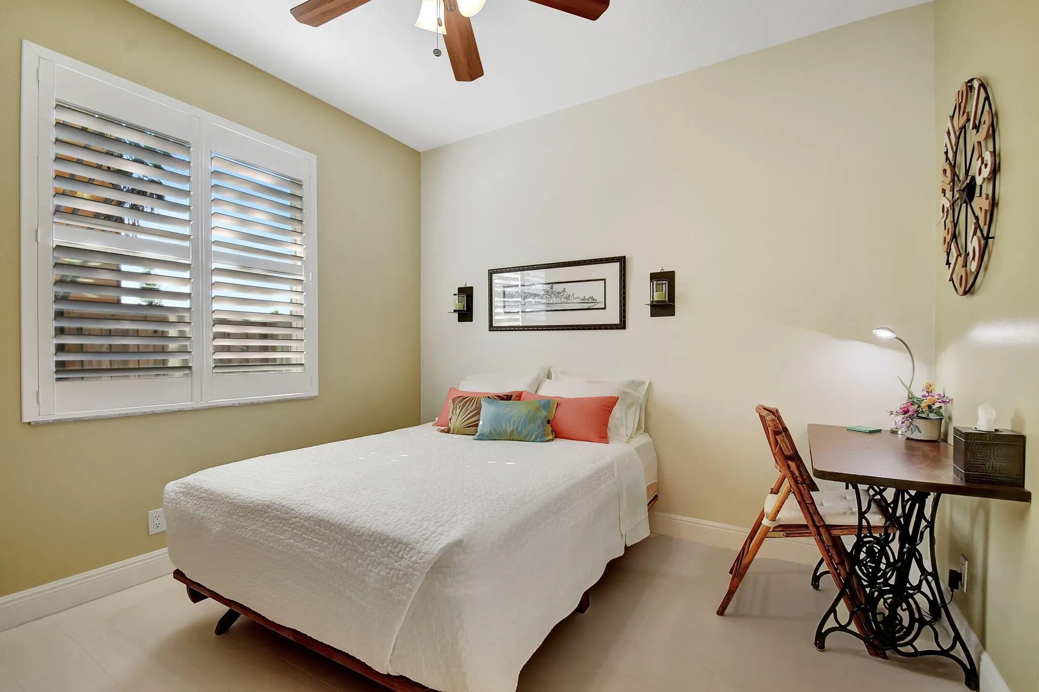 1736 Pierside Circle