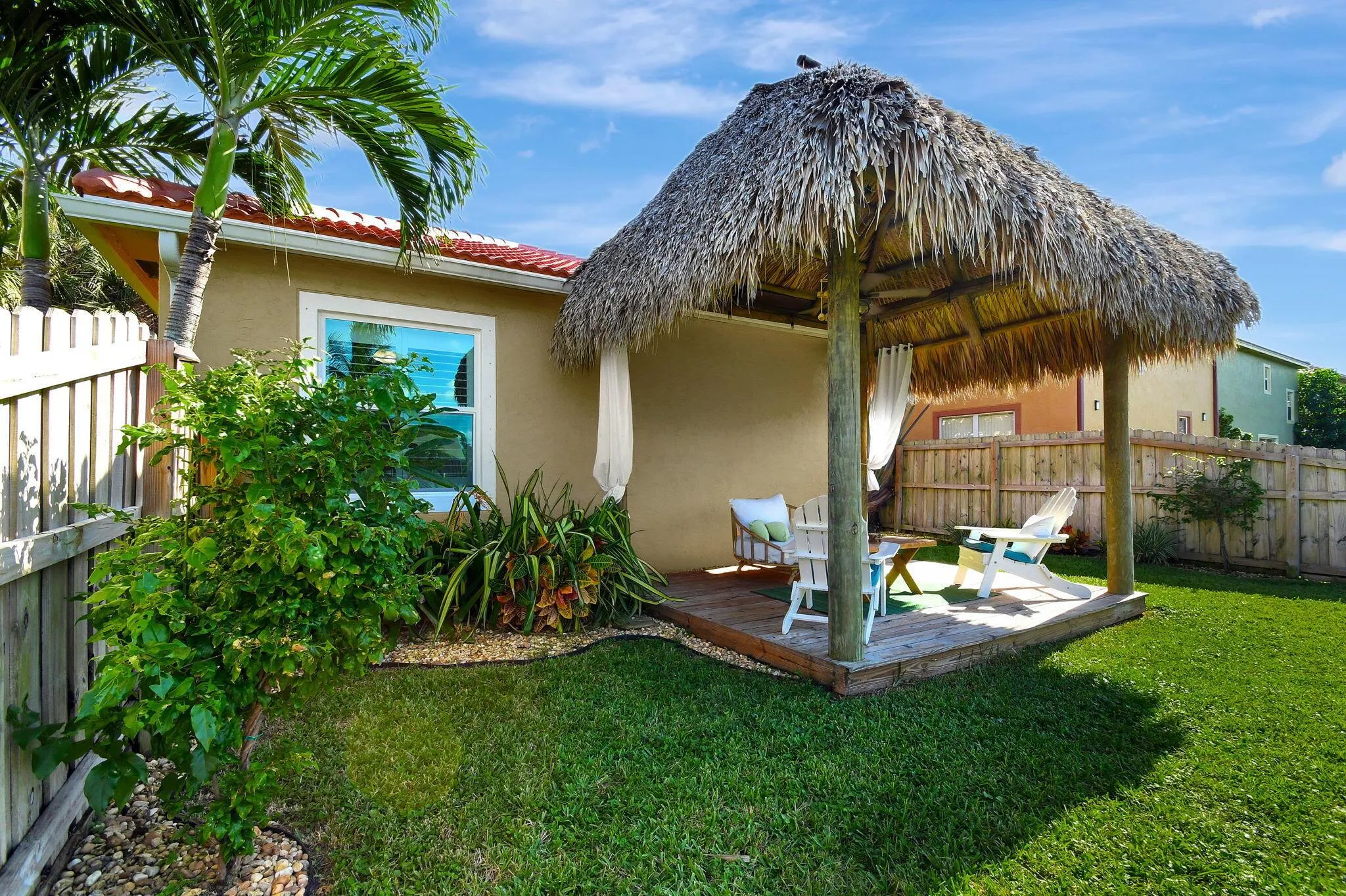 1736 Pierside Circle
