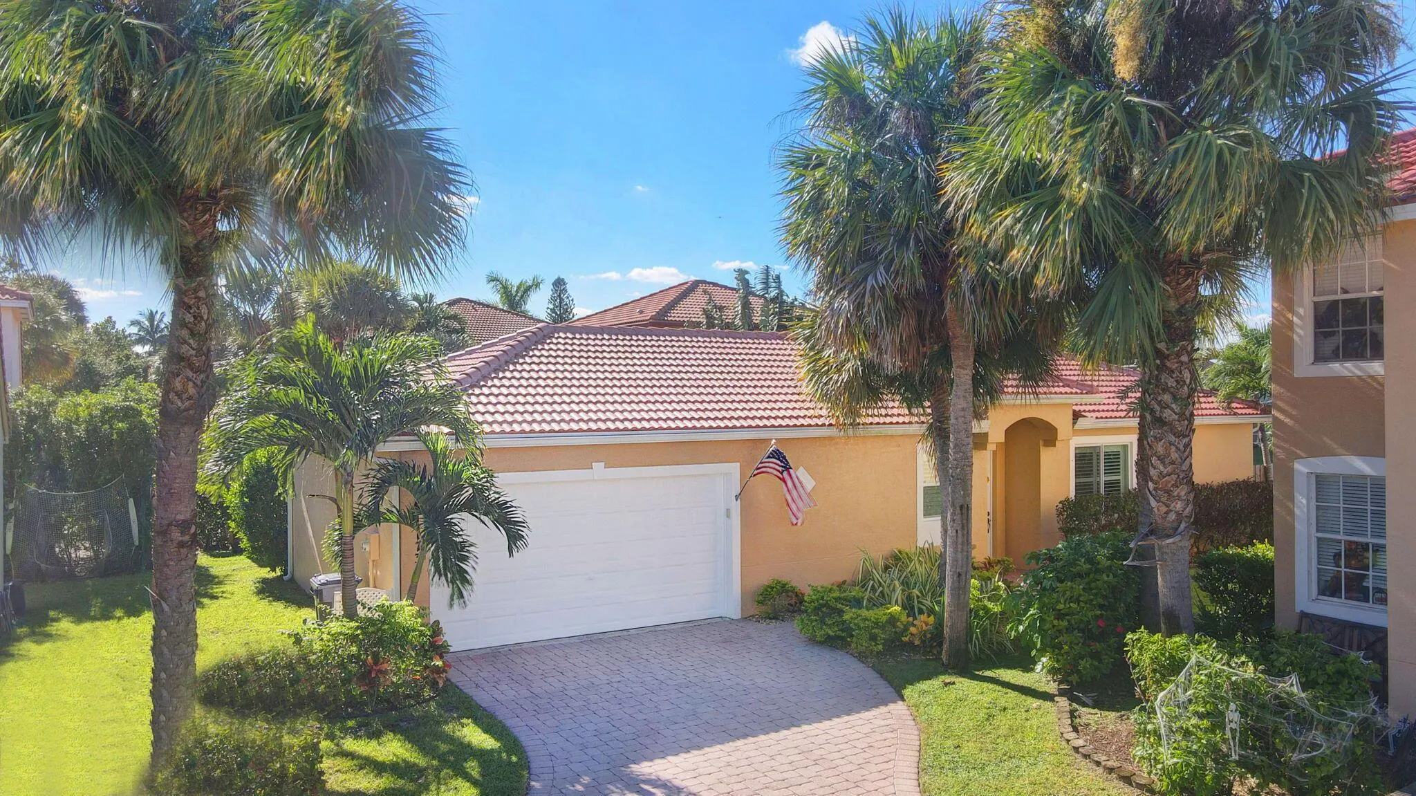 1736 Pierside Circle