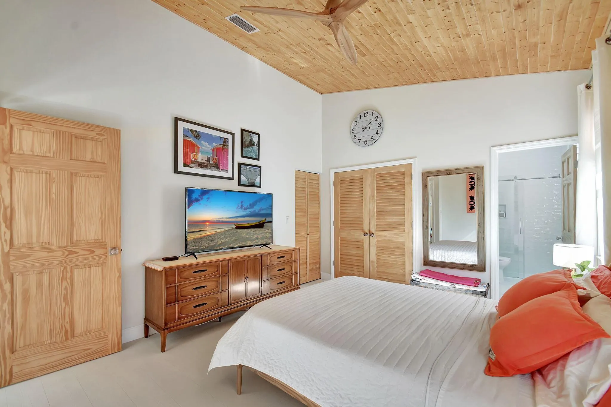 1736 Pierside Circle