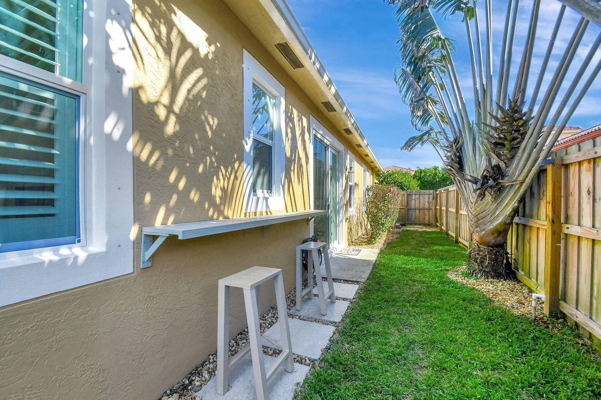 1736 Pierside Circle