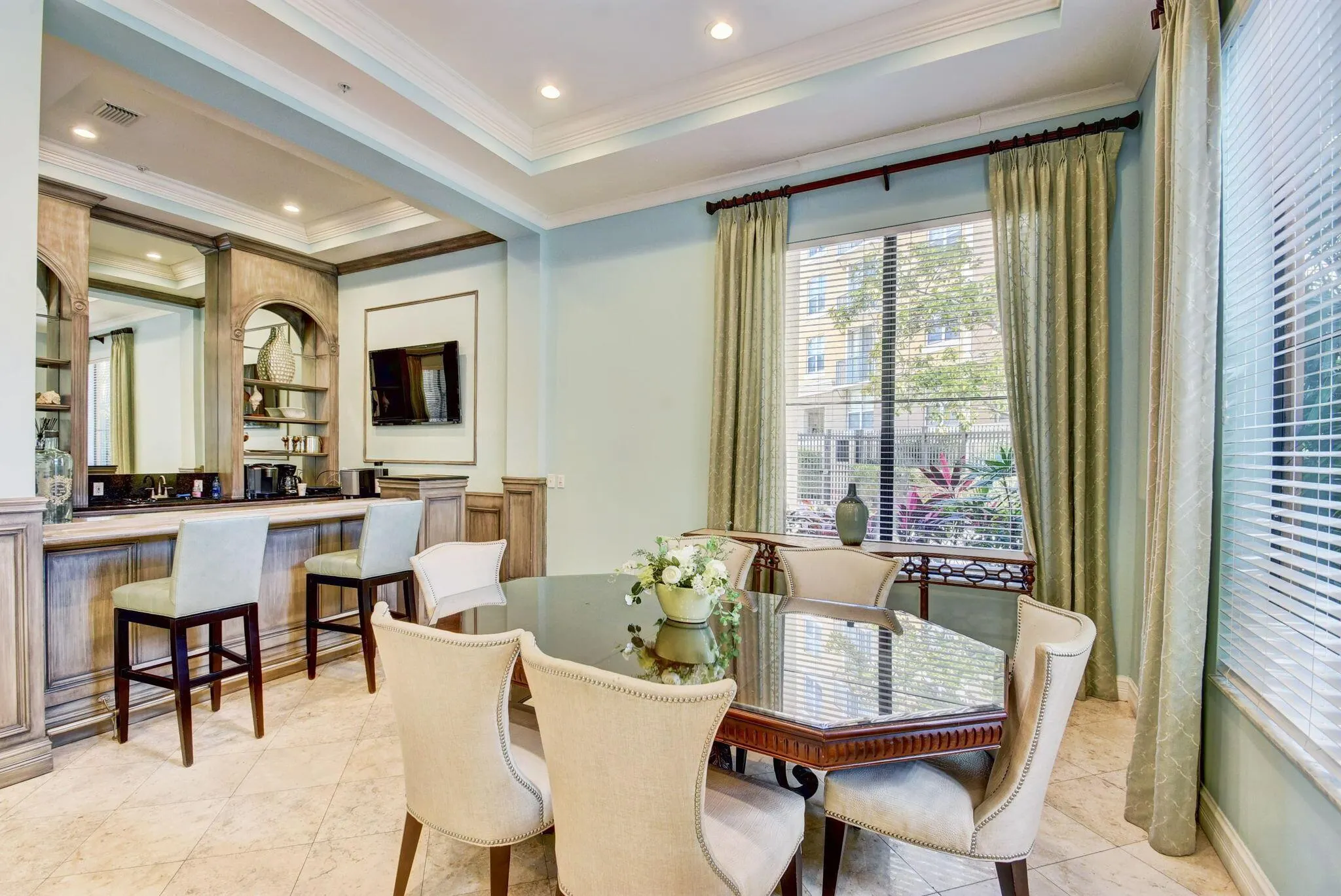 630 S Sapodilla Avenue, #121