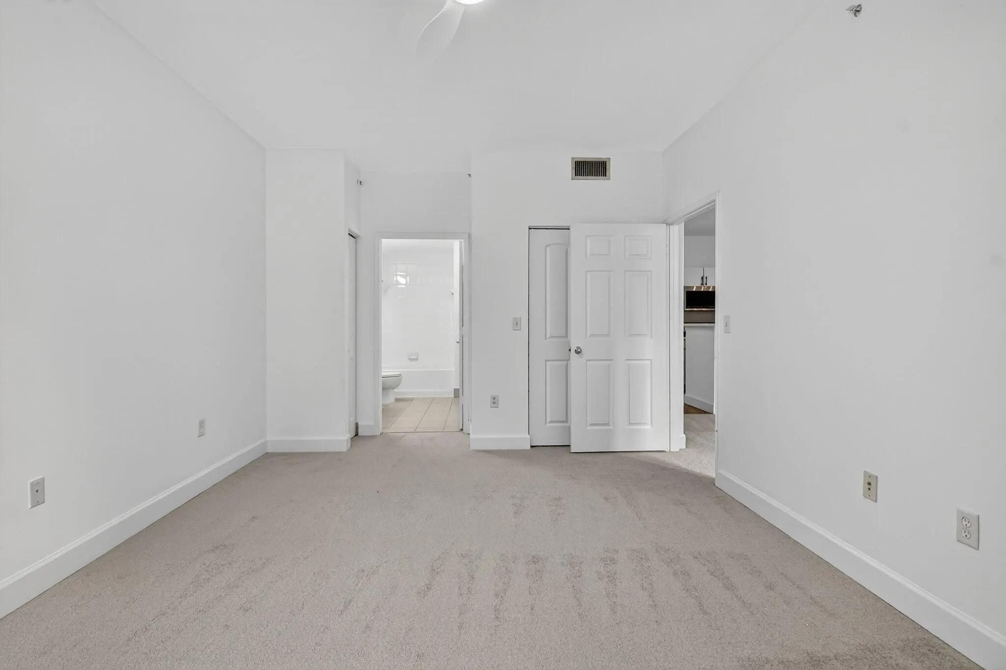 630 S Sapodilla Avenue, #121