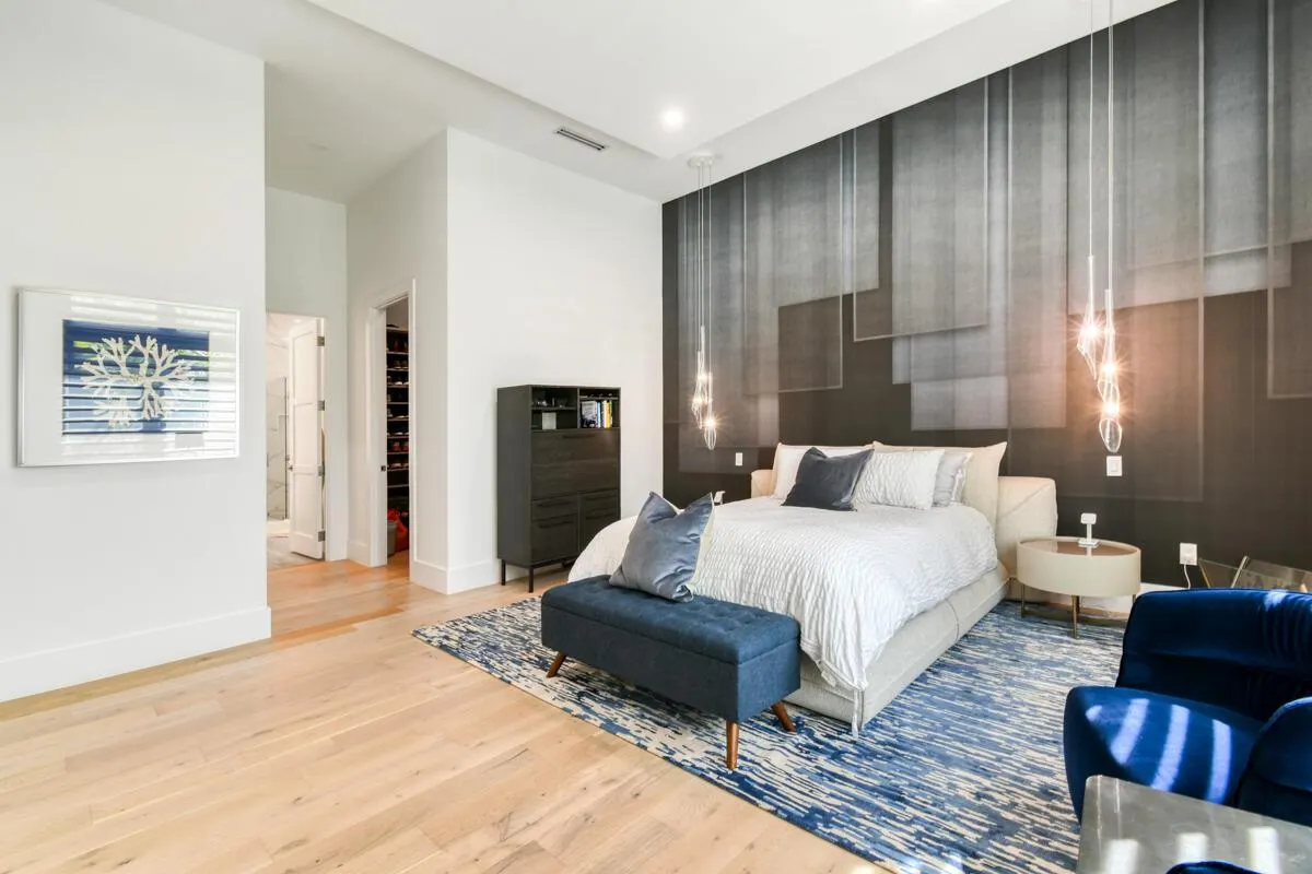18432 Symphony Court