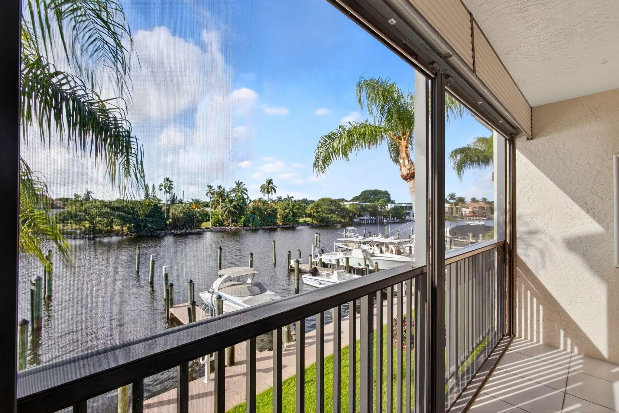 270 Captains Walk, #3160