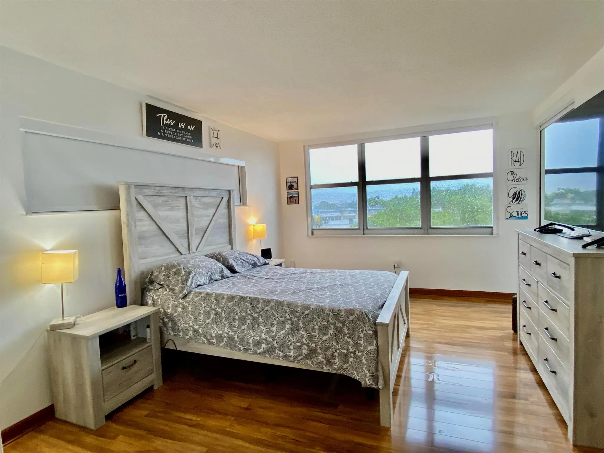 1750 NE 191st Street, #600