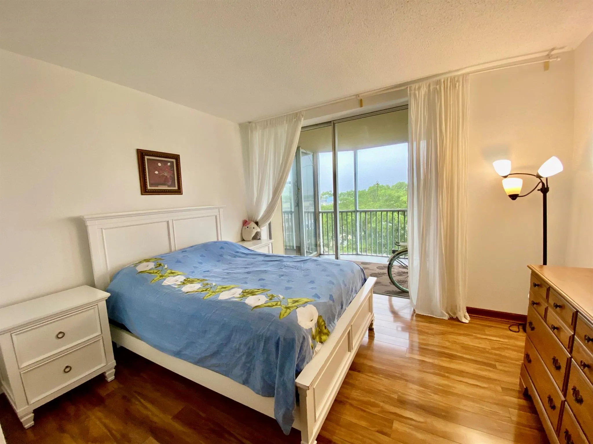 1750 NE 191st Street, #600