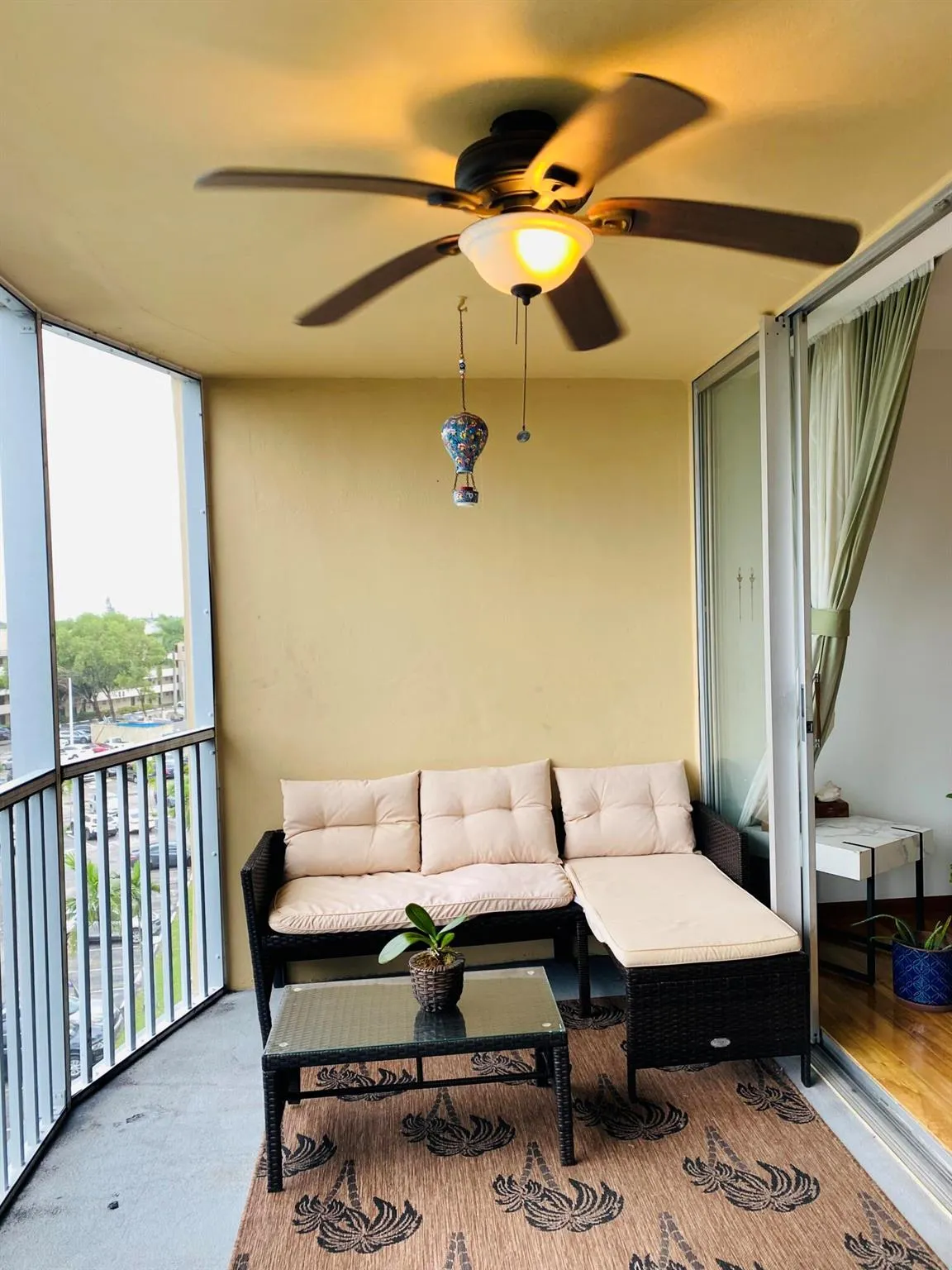 1750 NE 191st Street, #600
