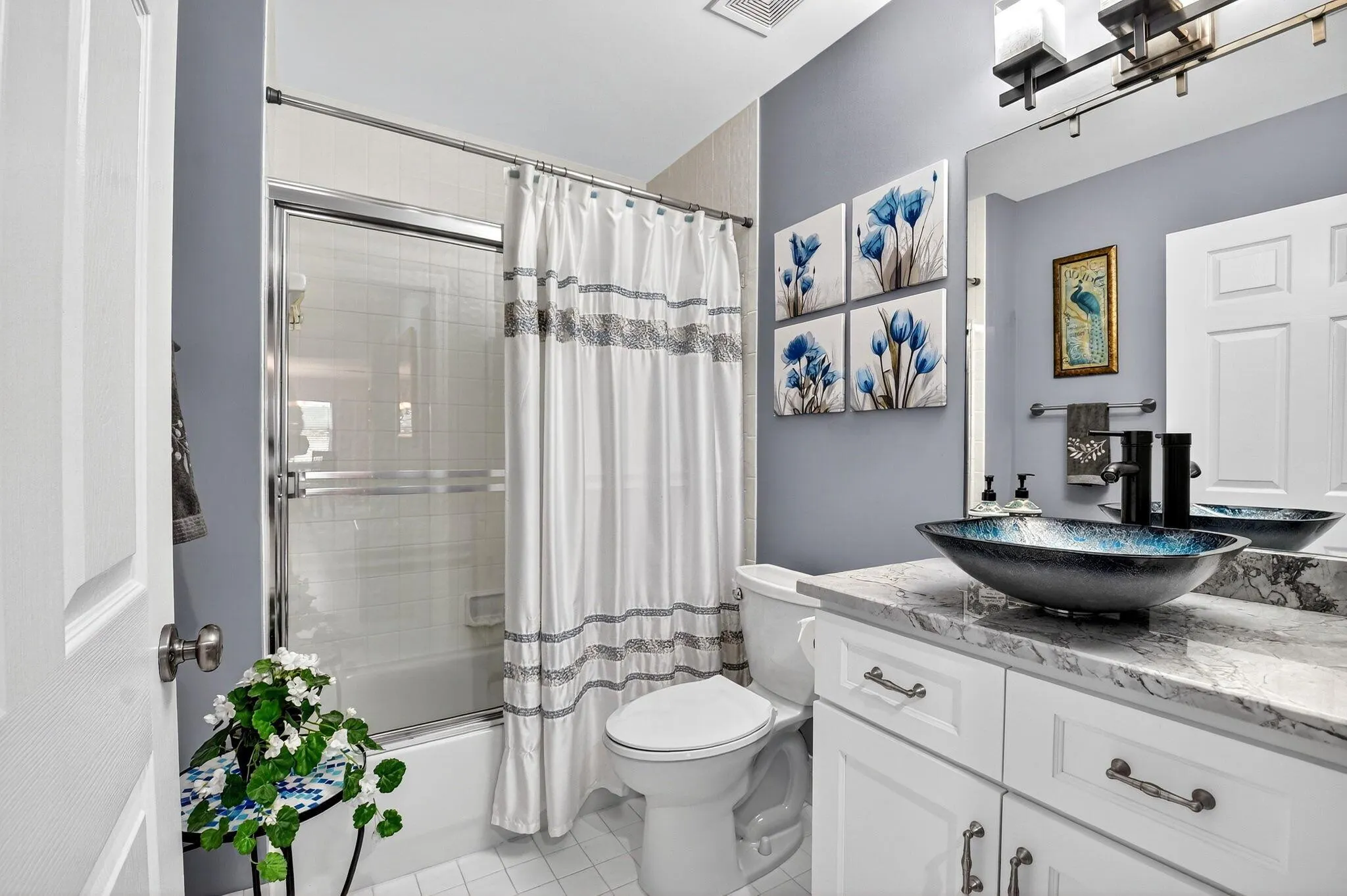 12528 Crystal Pointe Drive, #202