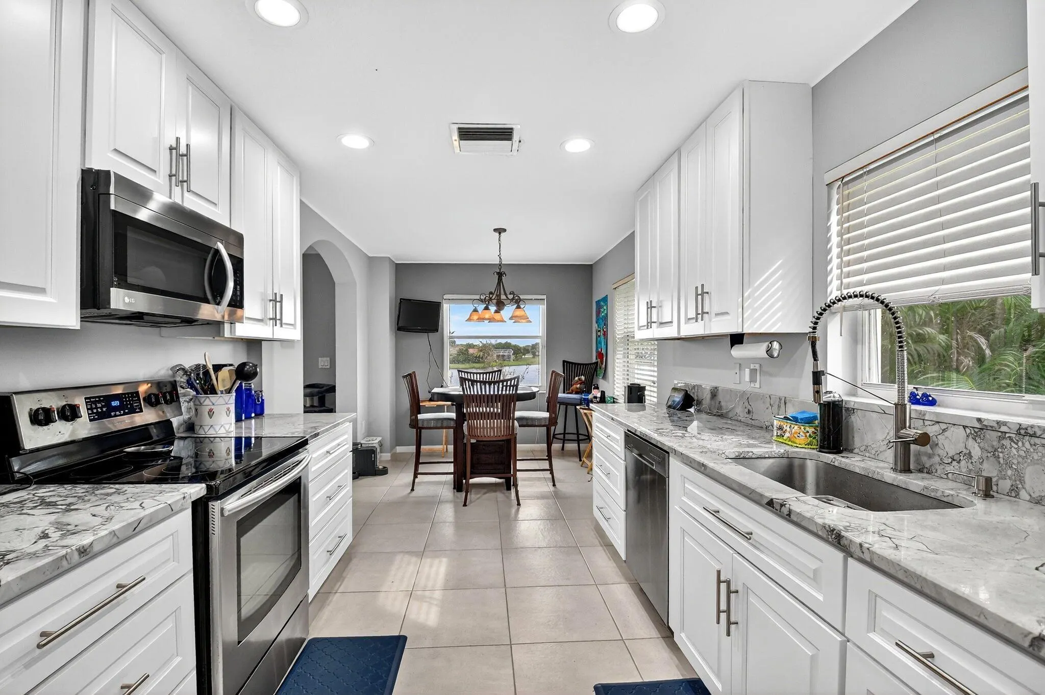 12528 Crystal Pointe Drive, #202