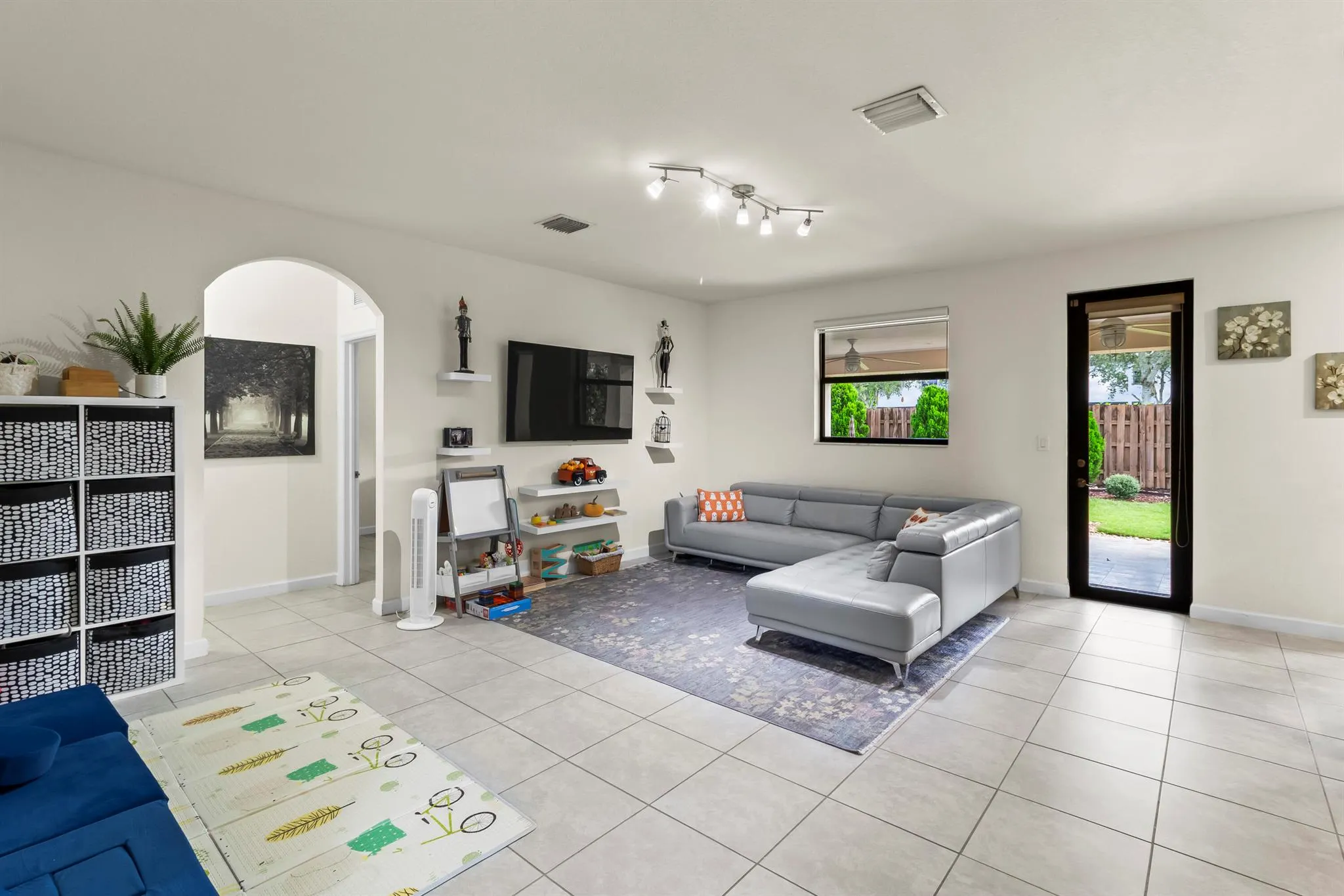 11823 SW 151st Place
