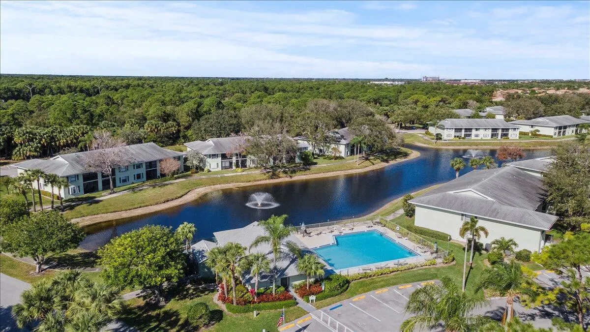 701 Sabal Ridge Circle, #F