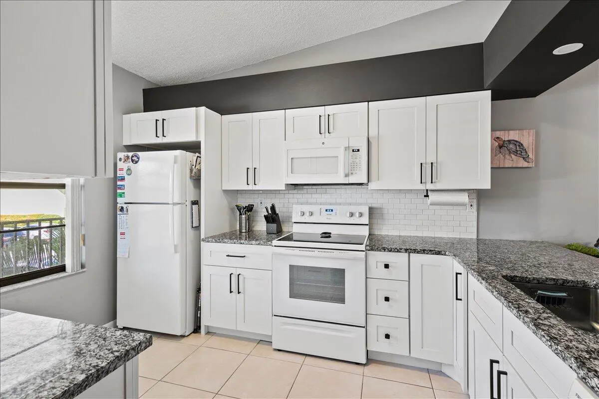 701 Sabal Ridge Circle, #F