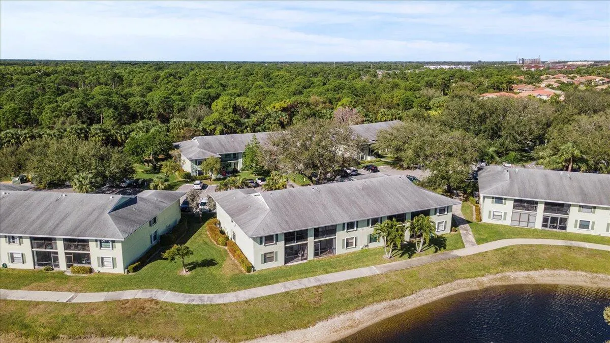 701 Sabal Ridge Circle, #F
