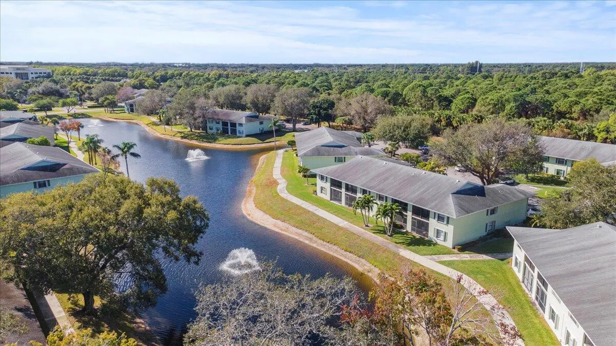 701 Sabal Ridge Circle, #F