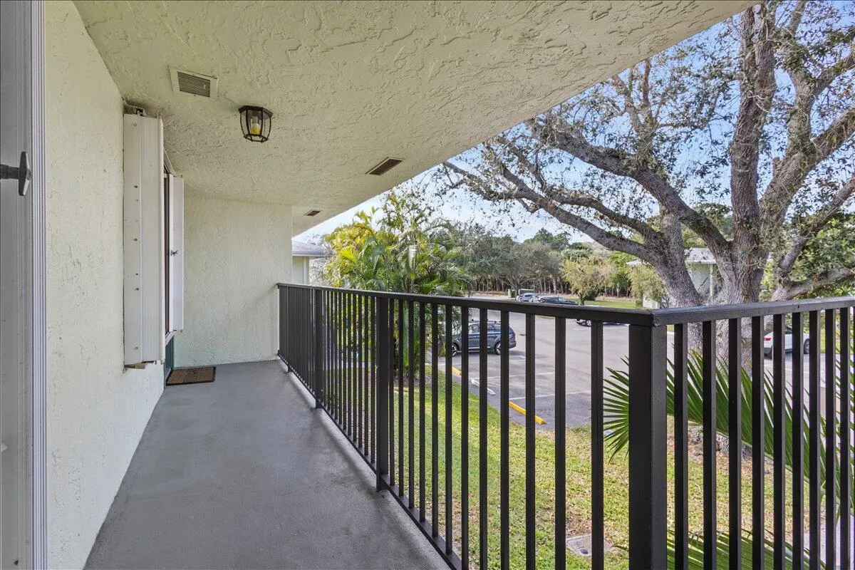 701 Sabal Ridge Circle, #F