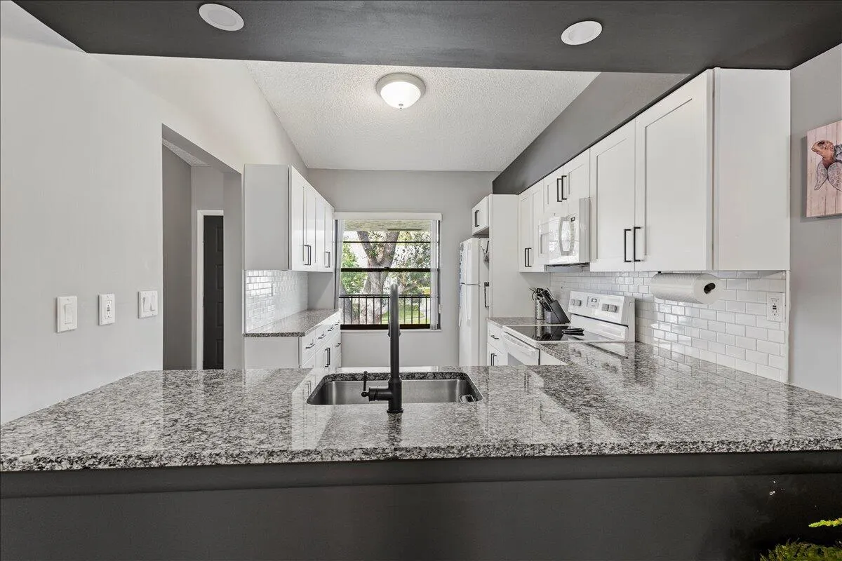 701 Sabal Ridge Circle, #F