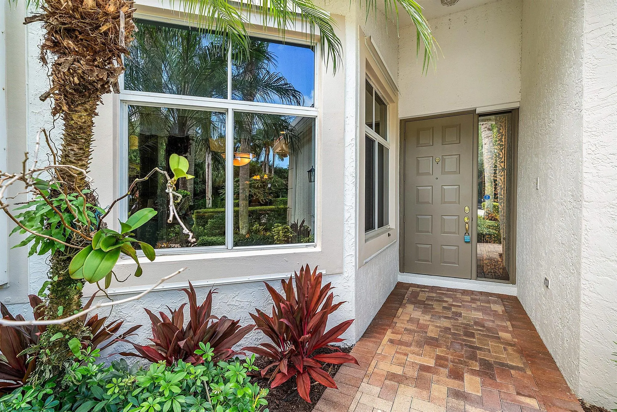 110 Palm Bay Lane, #B