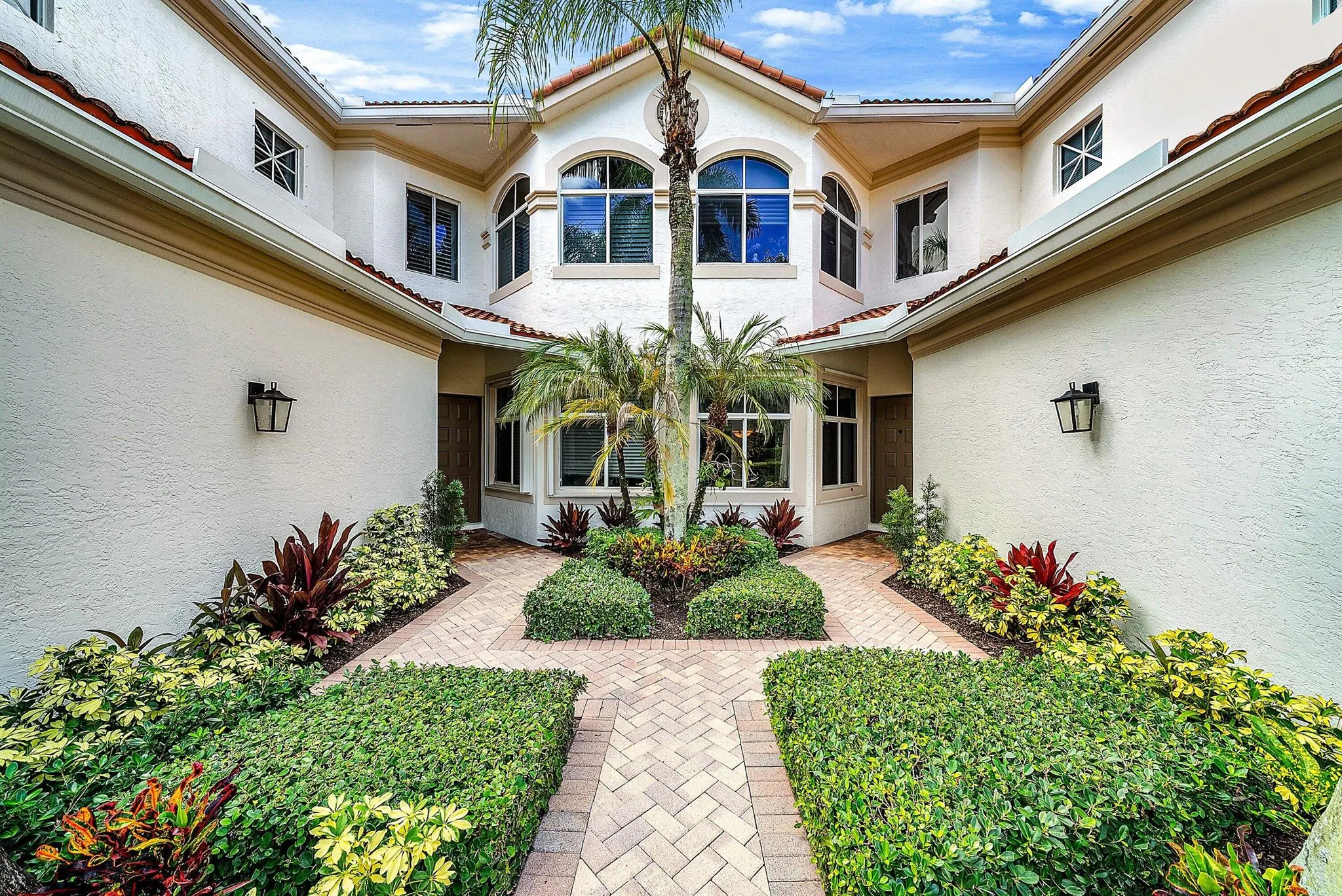 110 Palm Bay Lane, #B