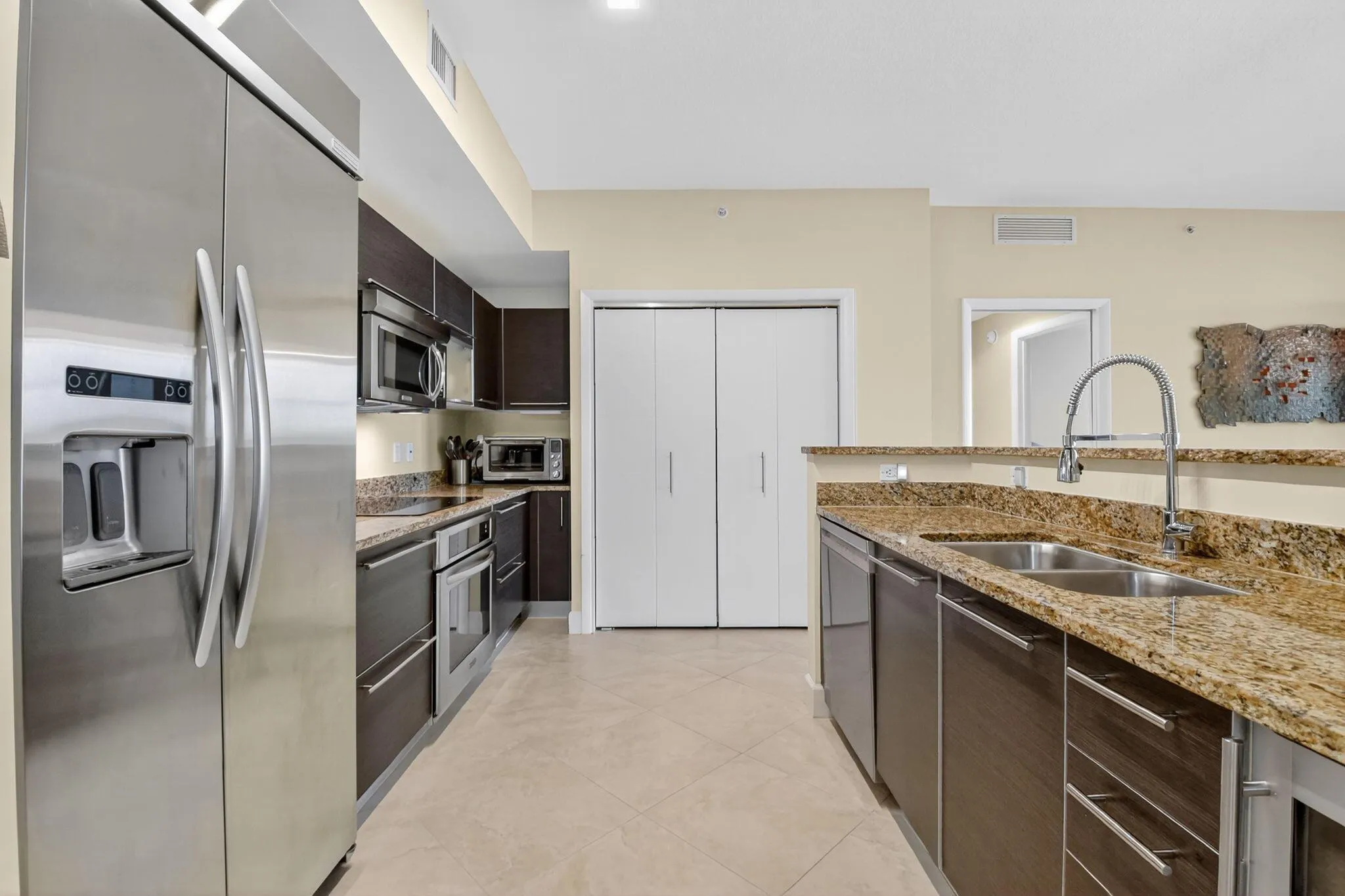 550 Okeechobee Boulevard, #423