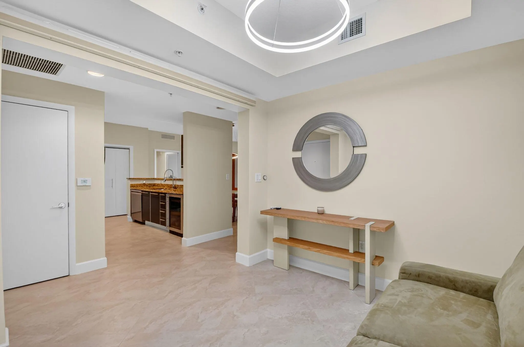 550 Okeechobee Boulevard, #423