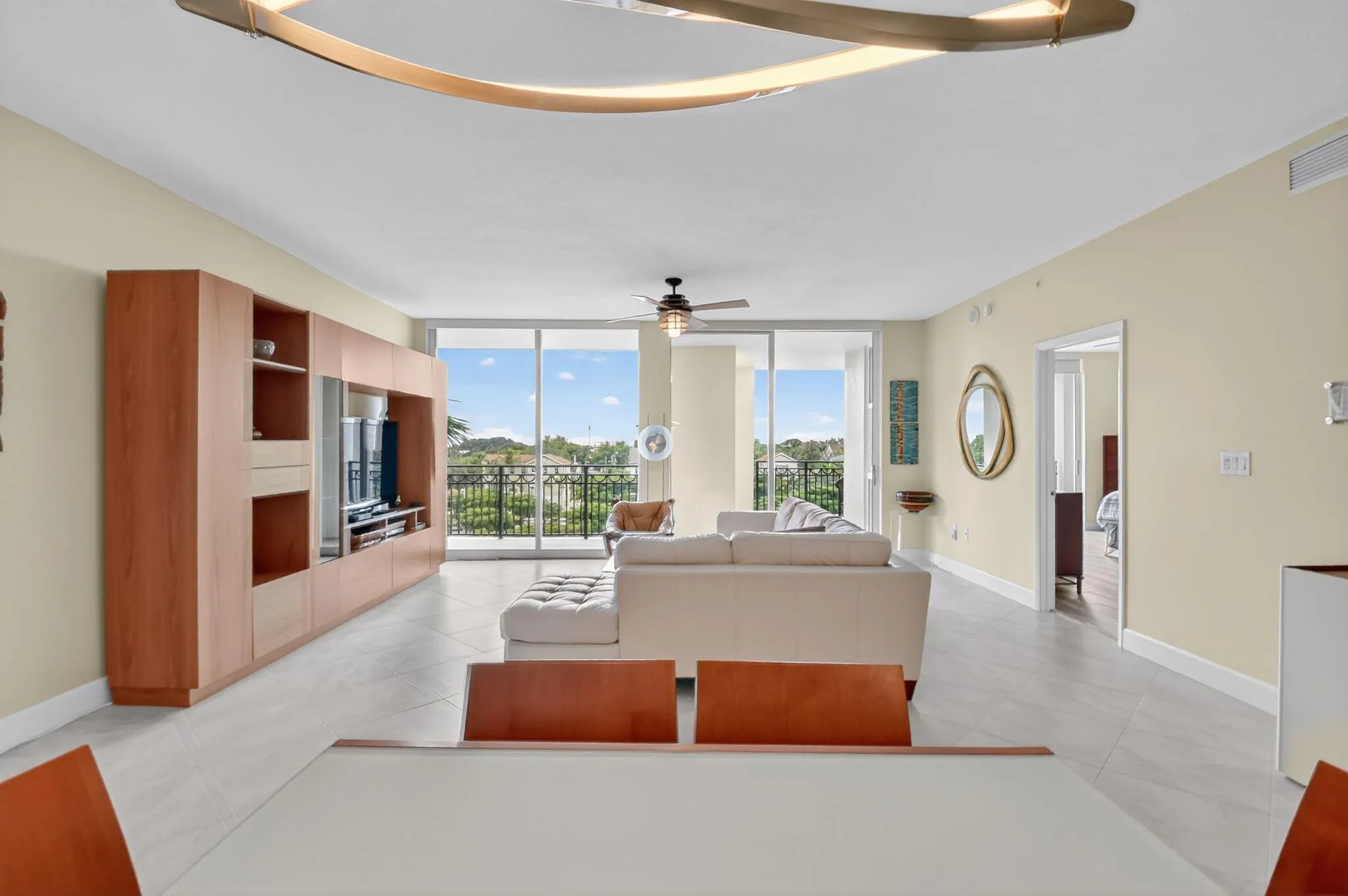 550 Okeechobee Boulevard, #423