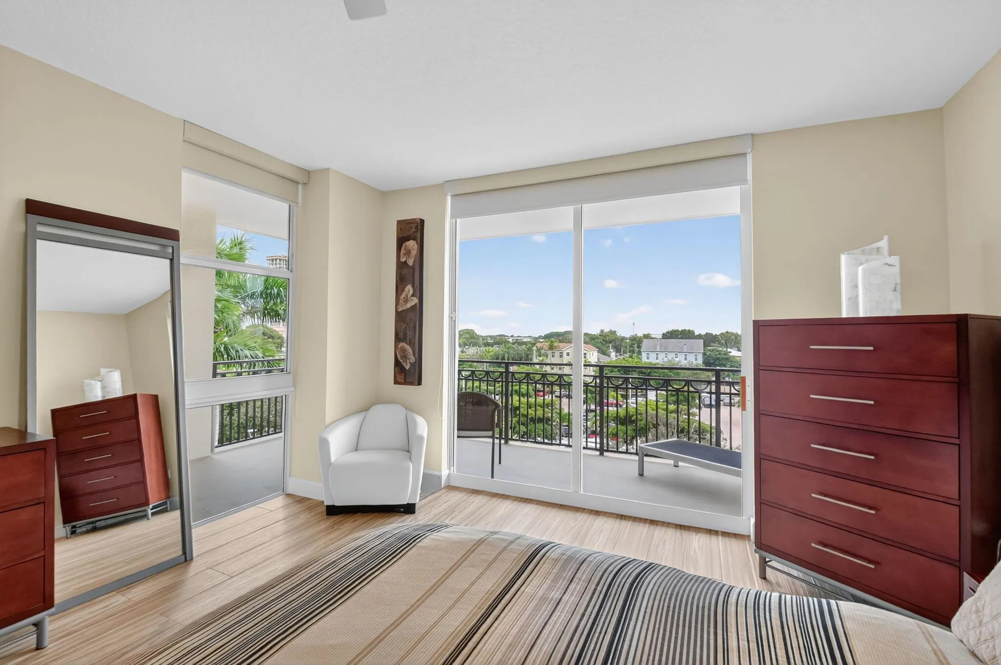 550 Okeechobee Boulevard, #423