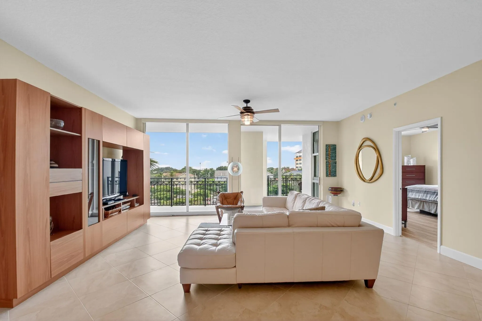 550 Okeechobee Boulevard, #423