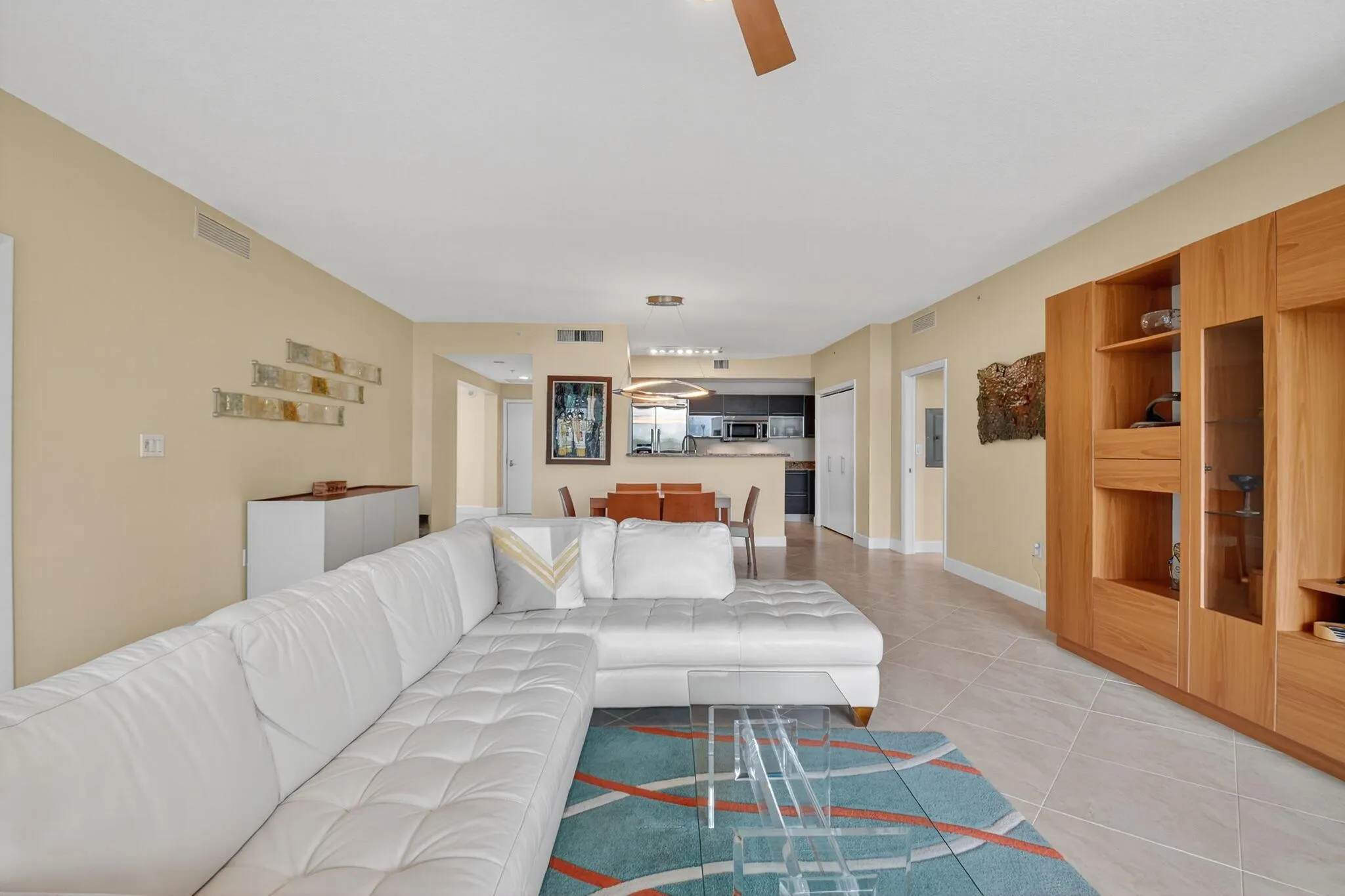 550 Okeechobee Boulevard, #423