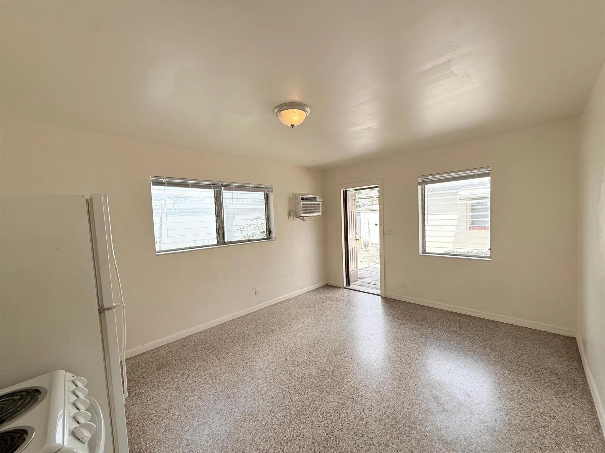 43 E 16th Street, #4