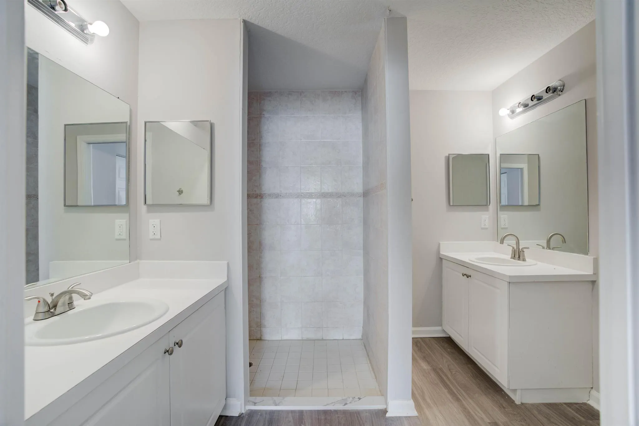 9242 Roan Lane, #D
