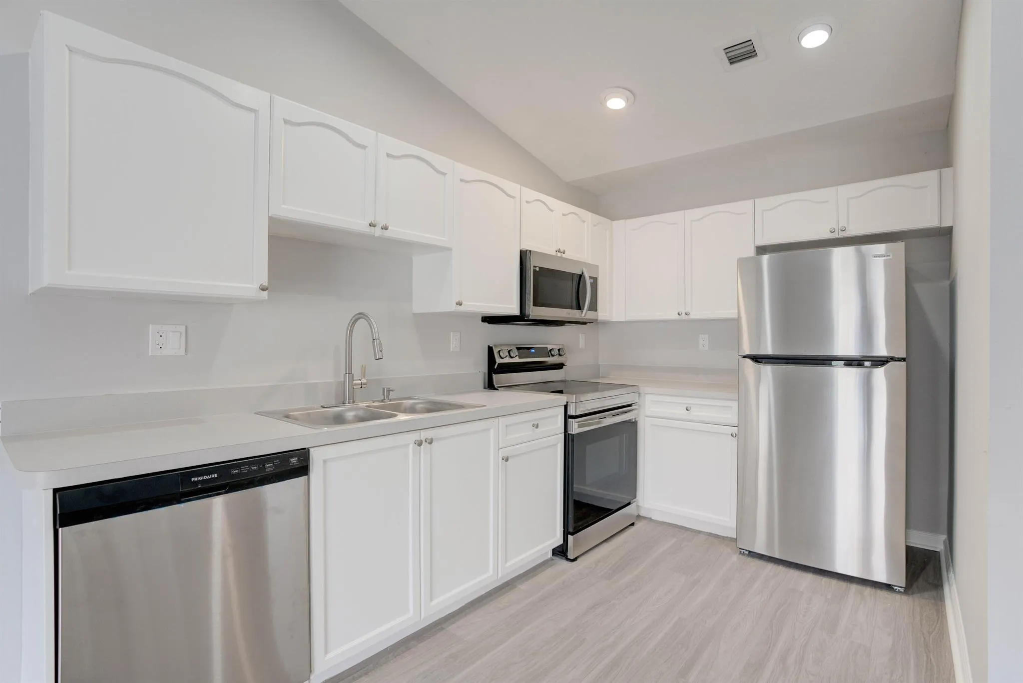 9242 Roan Lane, #D
