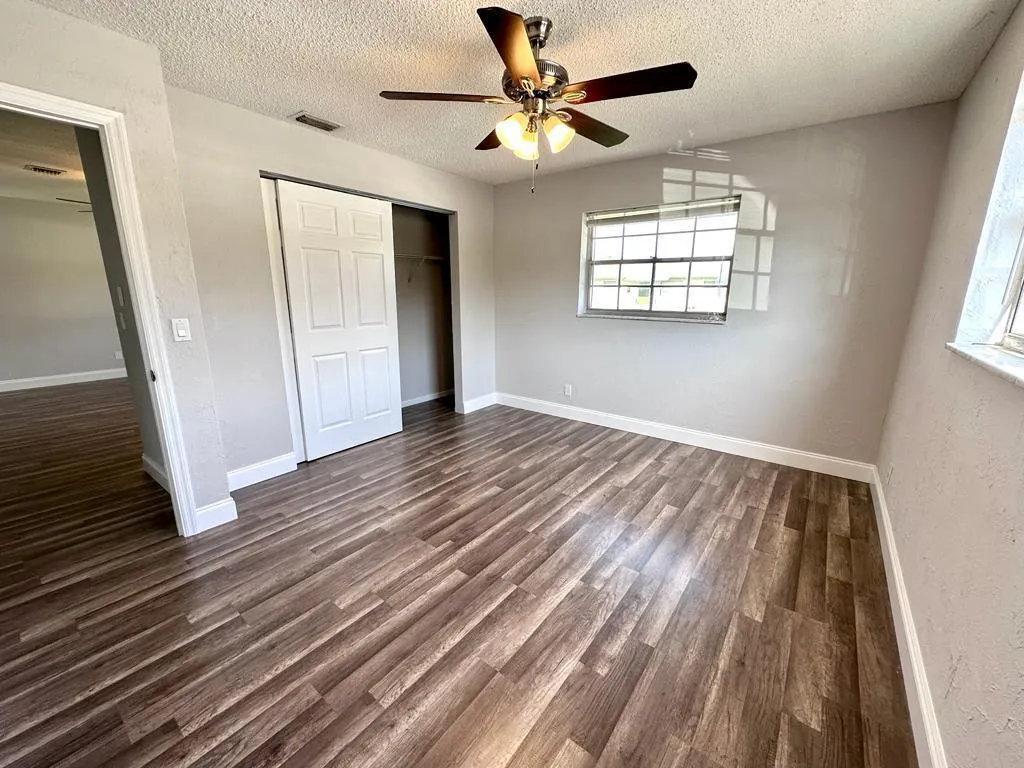 836 Center Street, #5