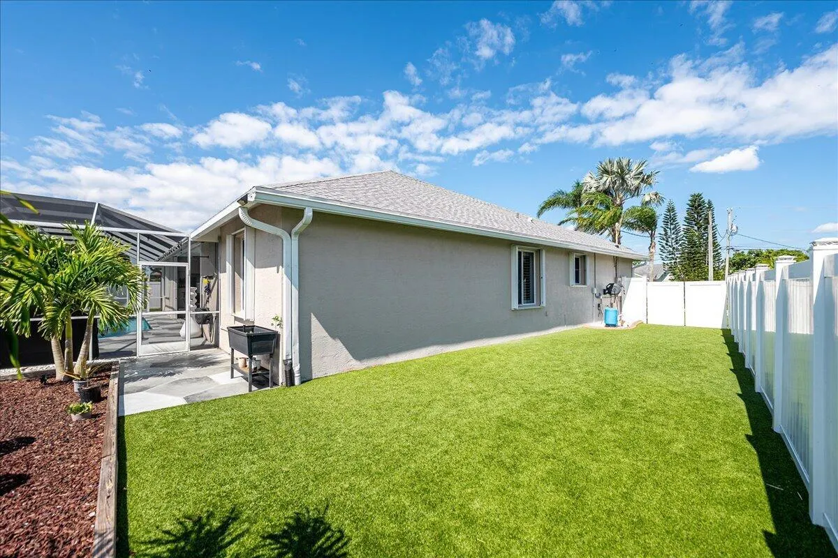 6148 NW Densaw Ter Terrace